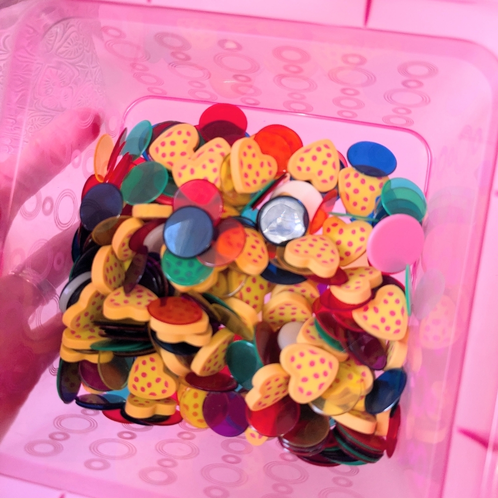 Plastic and rubber counters for math